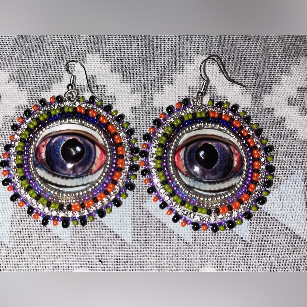 Handmade seed bead spooky eye earrings!